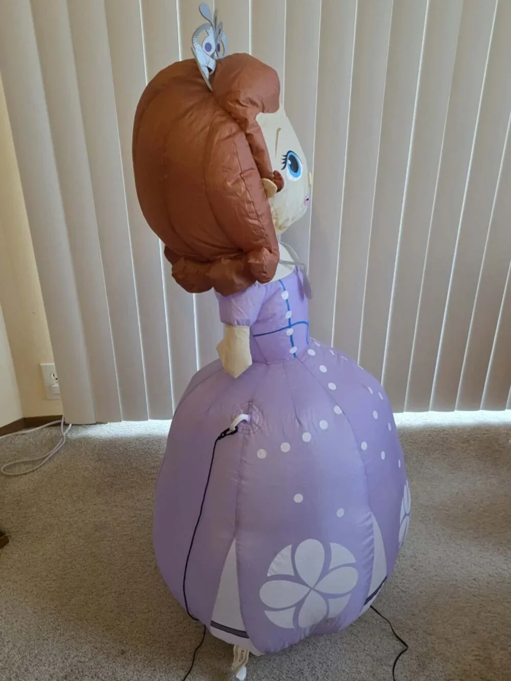 SOFIA THE FIRST AIRBLOWN INFLATABLE DISNEY LIGHT UP 3.5 FT. TALL